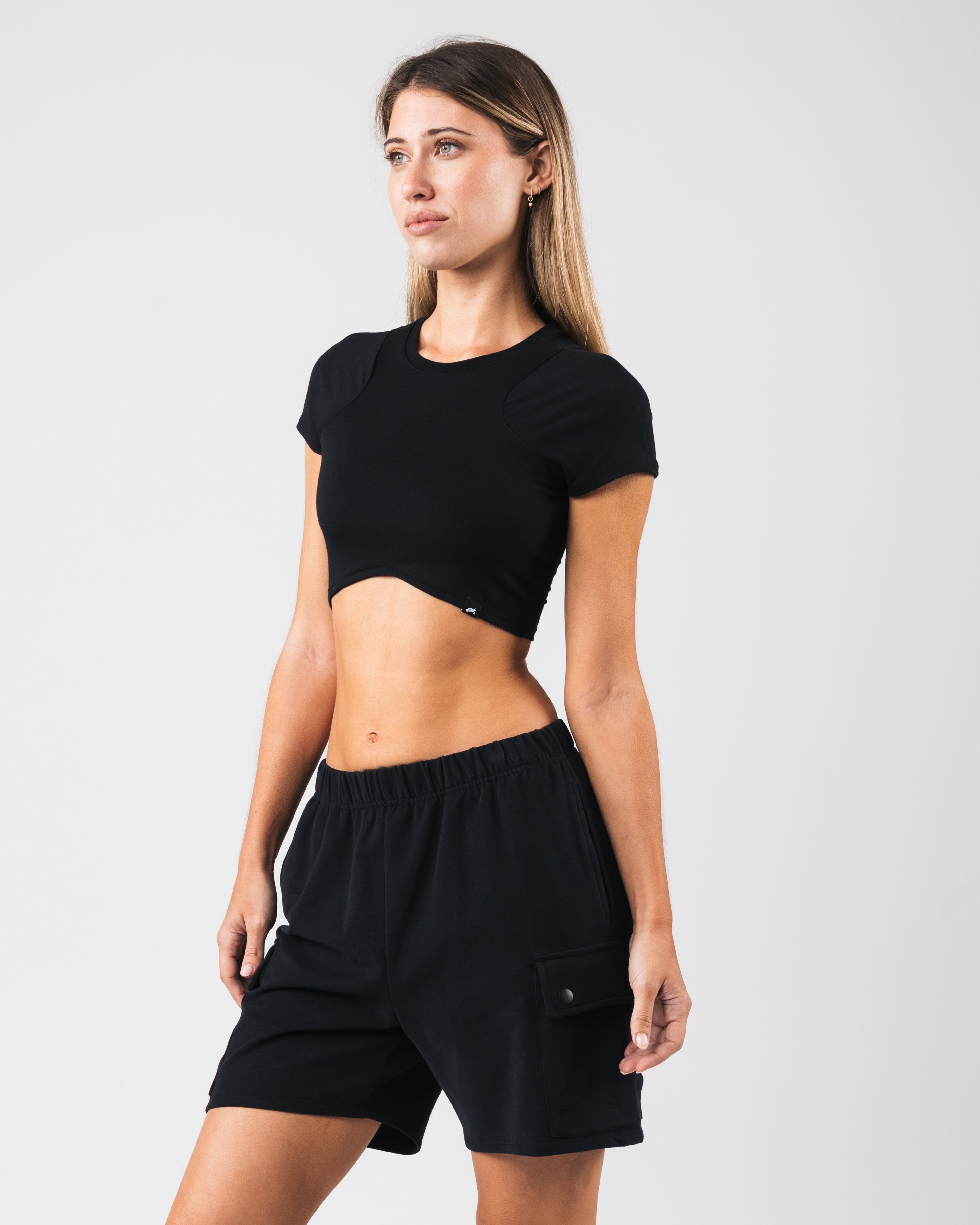 aloyoga Kick It Crop Tee　Black XS aloyoga Kick It Crop Tee Black XS aloyoga Kick It Crop Tee