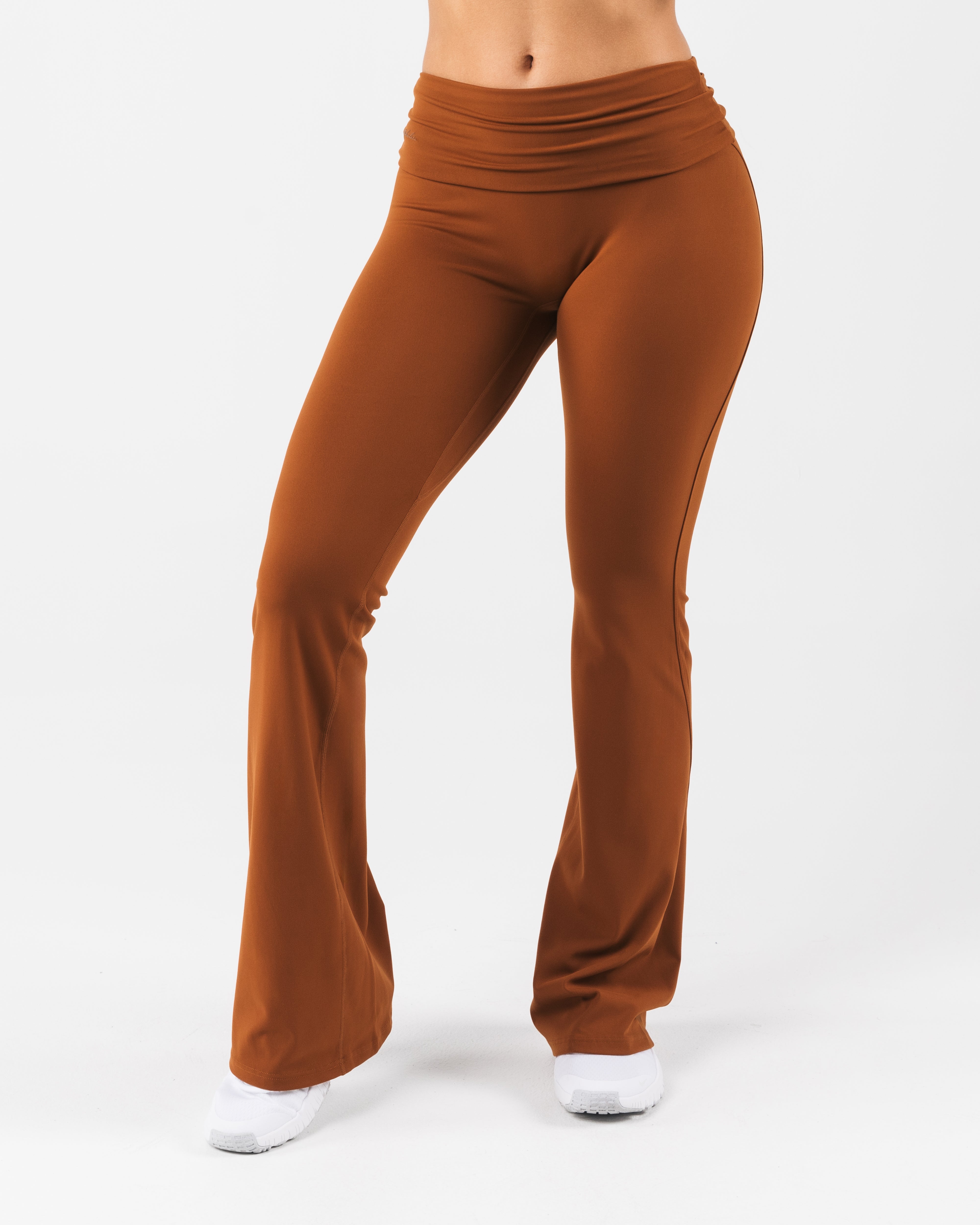 Aura Foldover Flare - Root | Workout Clothes | Alphalete