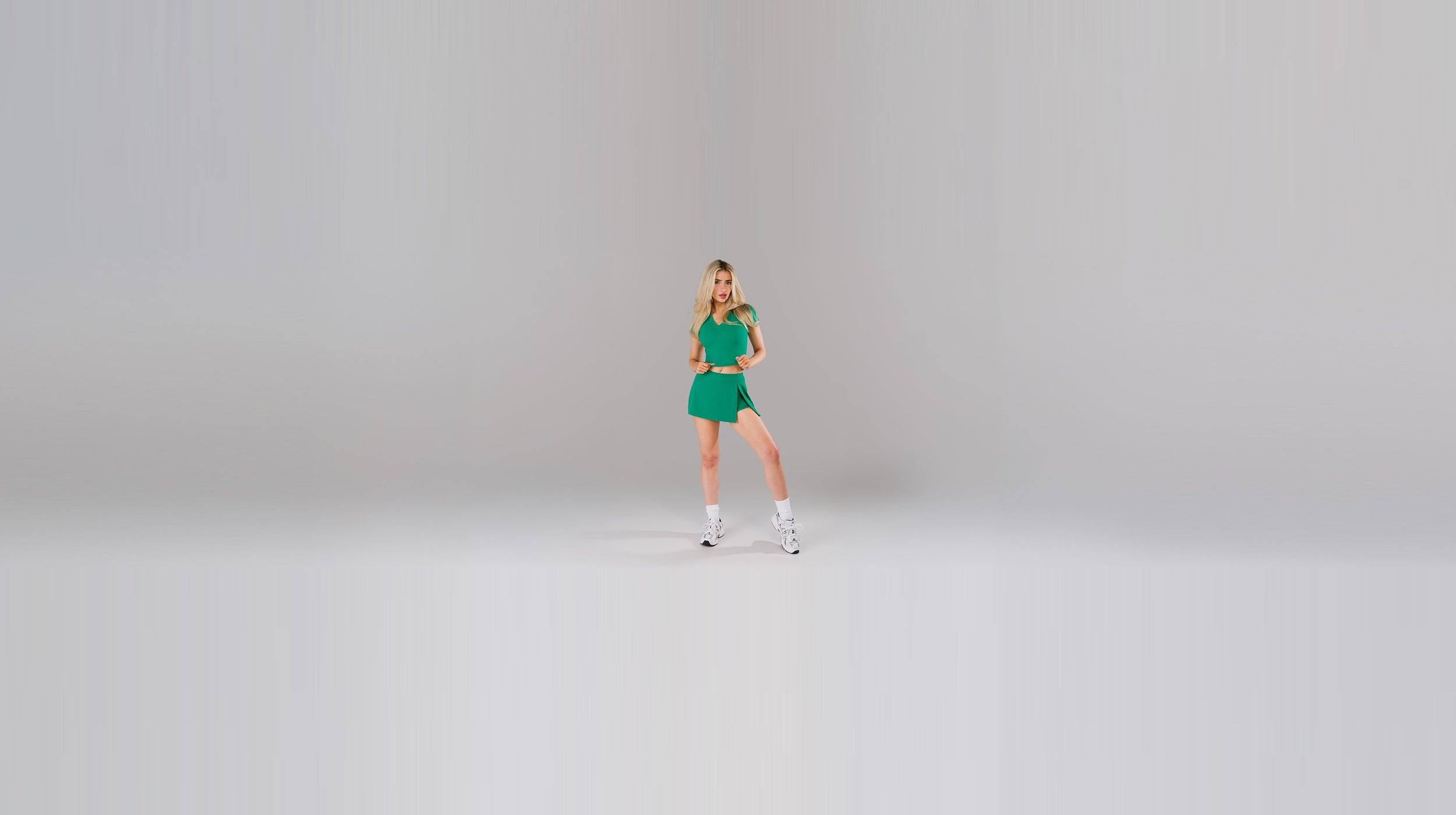 Women's Shirts & Crops