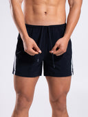 Dynamic Panel Short - Black / White