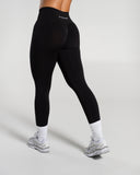 Amplify Mid Rise Legging in Black – women's mid-rise seamless compression legging