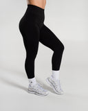 Amplify Ultra-High Rise Legging in Black – women's legging with breathable fabric