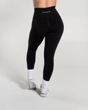 Amplify Ultra-High Rise Legging in Black – Alphalete women's legging