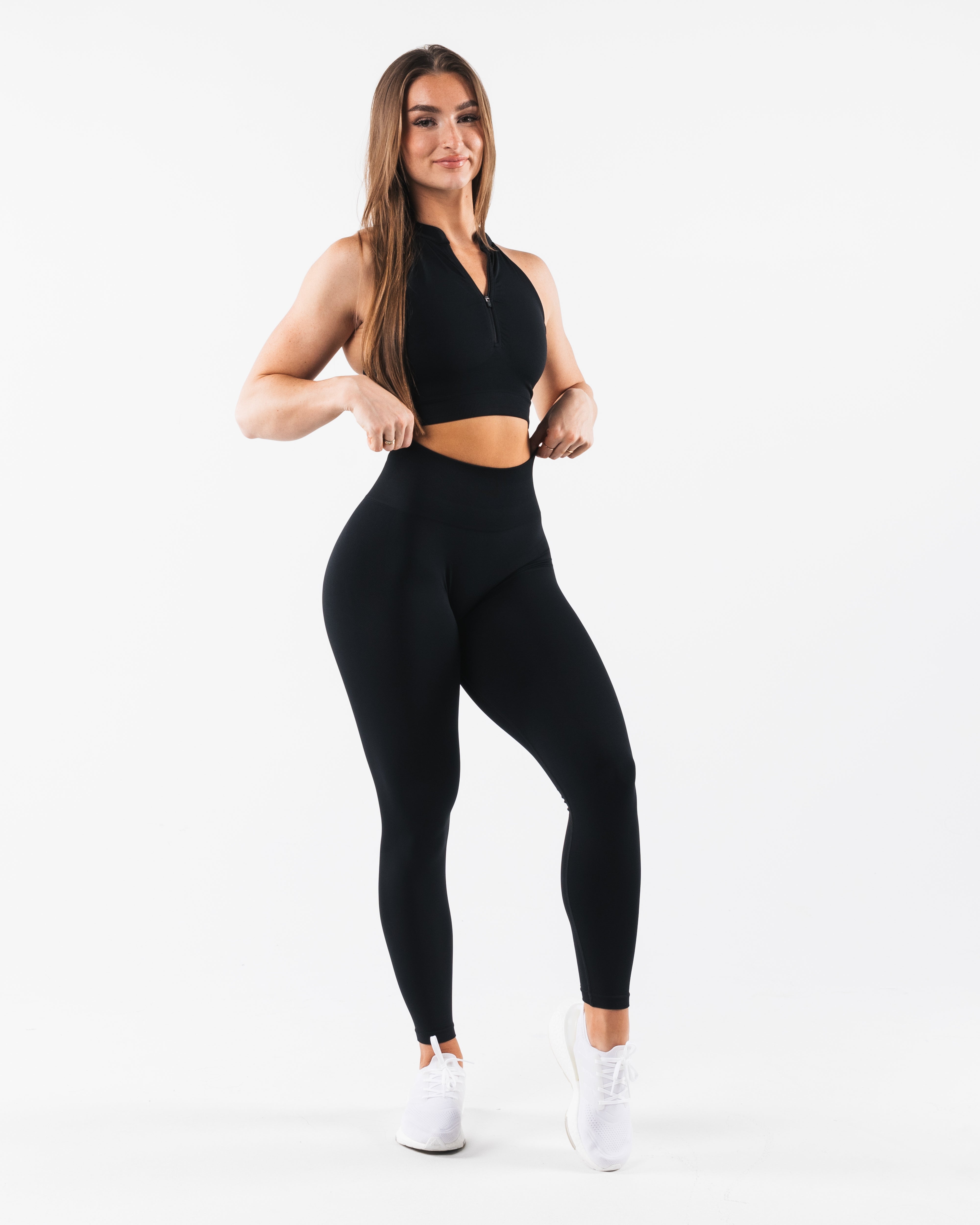 Amplify Gravity Legging - Black – Alphalete Athletics CA