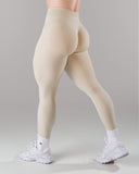 Pump Mid Rise Legging - Wheat