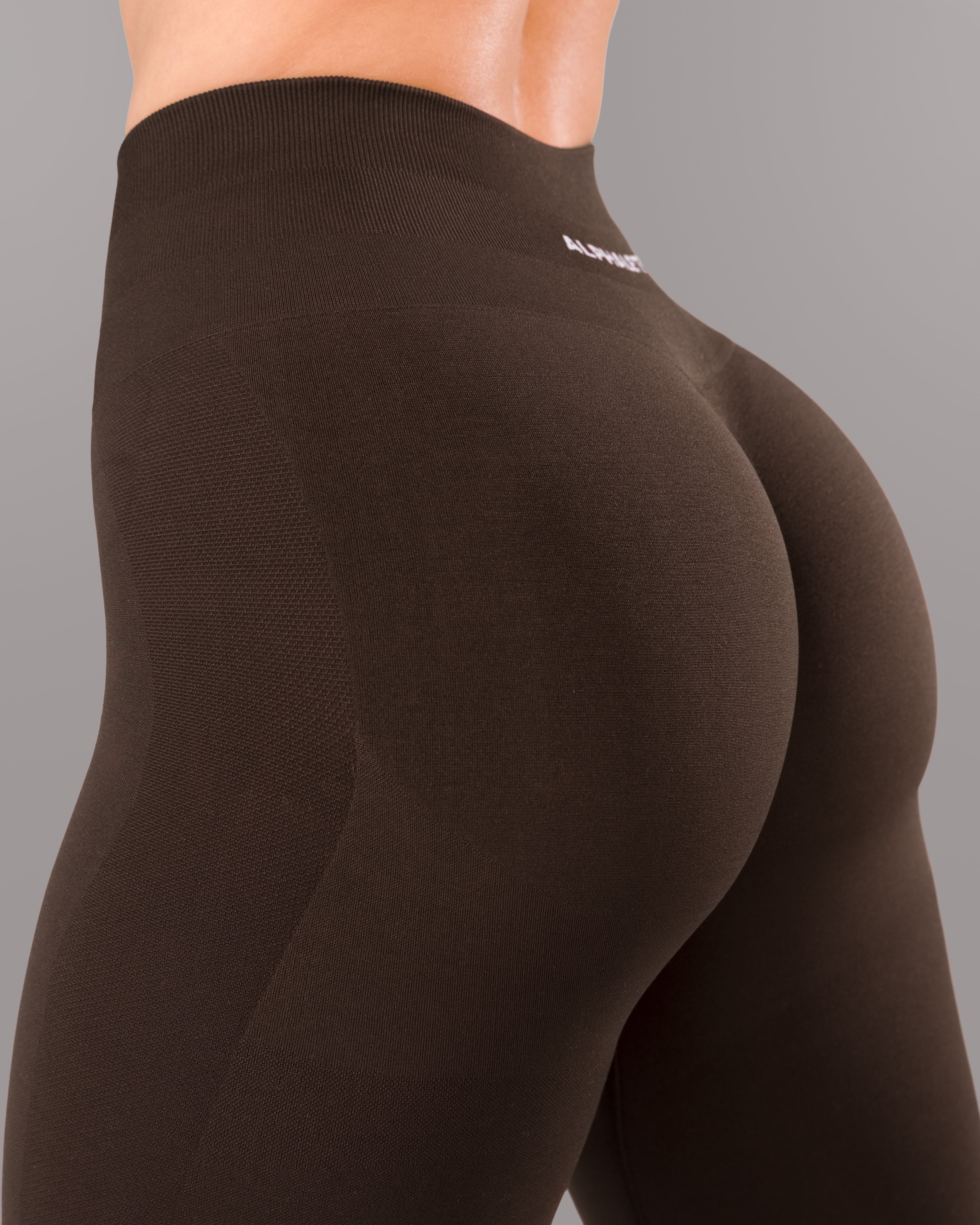 Pump Mid Rise Legging - Espresso w/ Logo – Alphalete Athletics CA