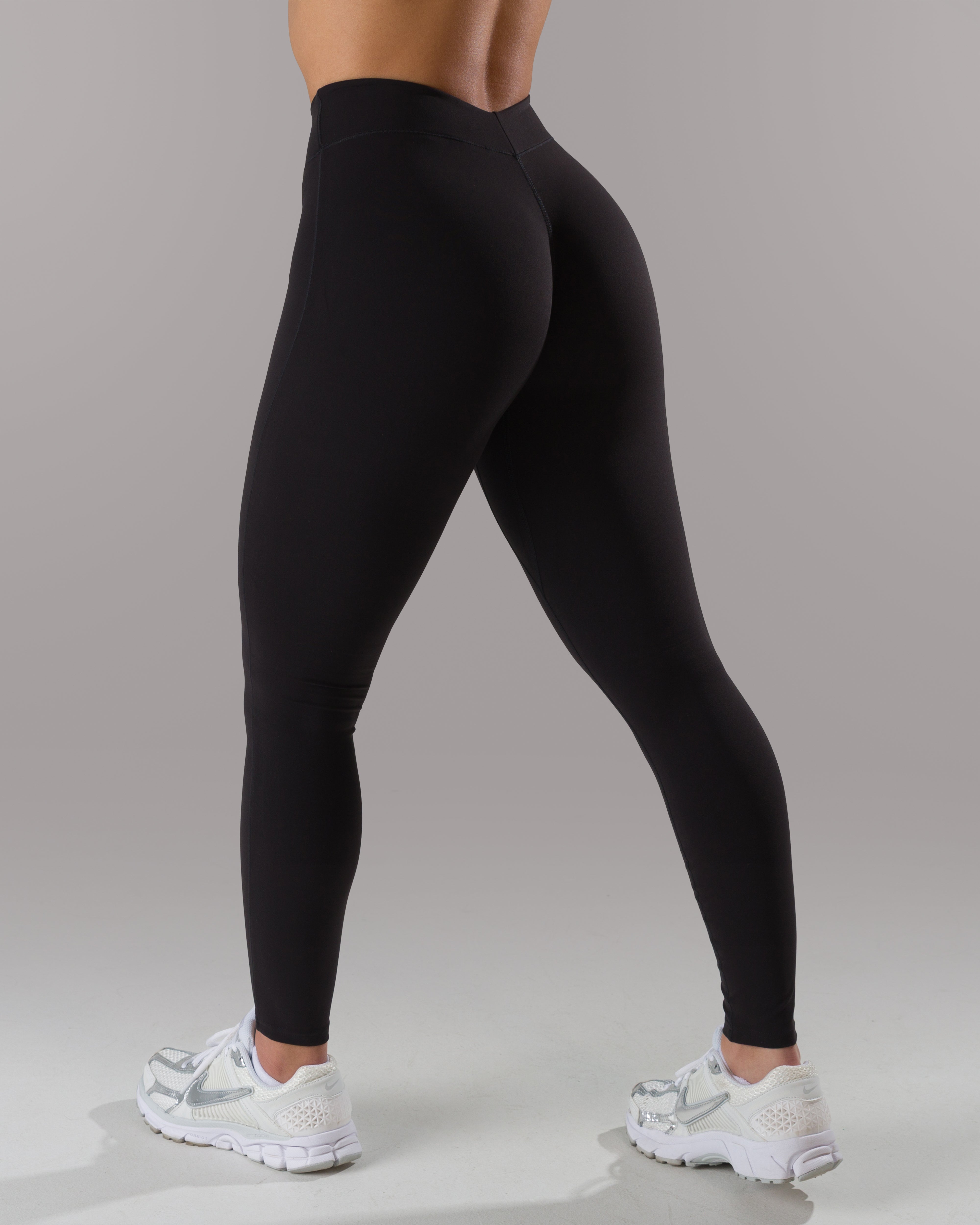 Dip Back Mid Rise Legging - Black | Workout Leggings | Alphalete