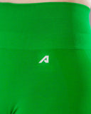 Pump Mid Rise Short - Emerald Green