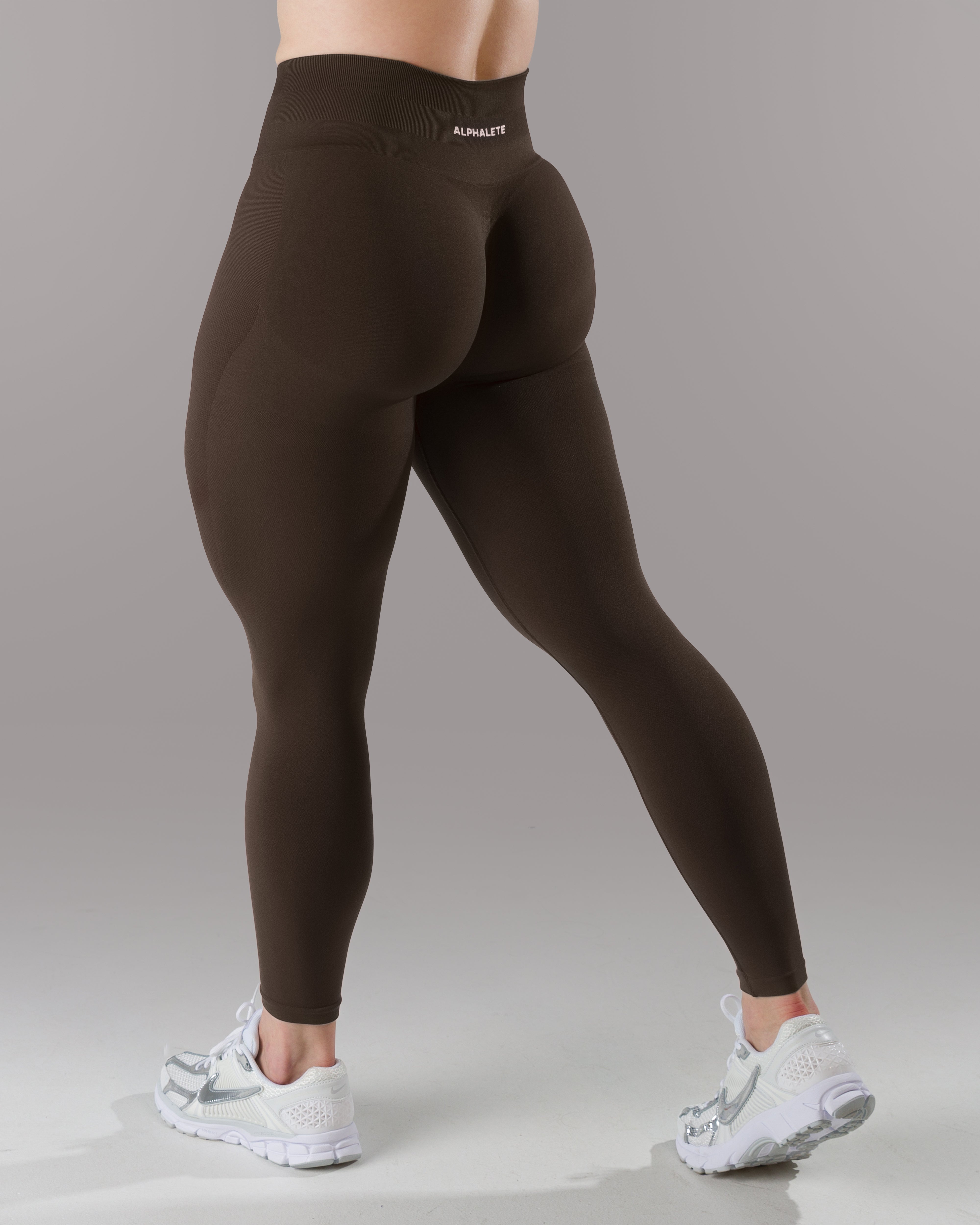 Pump Mid Rise Legging - Espresso w/ Logo – Alphalete Athletics CA