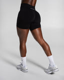 Pump Mid Rise Short - Black