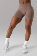 Pump Mid Rise Short - Mocha