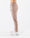 Swift Training Pant - Sand