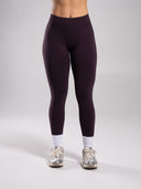 Pump Mid Rise Legging - Black Garnet