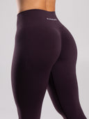 Pump Mid Rise Legging - Black Garnet