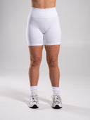 Pump High Rise Short - White