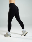 Aura Ultra-High Rise Legging - Black