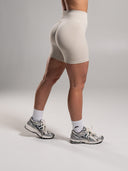 Pump High Rise Short - Wheat
