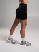 Pump High Rise Short - Black