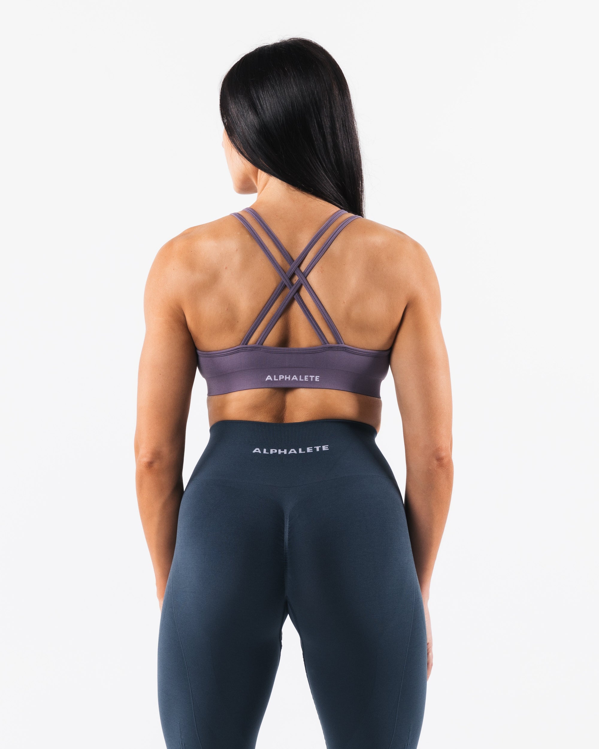 Amplify Deep V Bra - Black – Alphalete Athletics