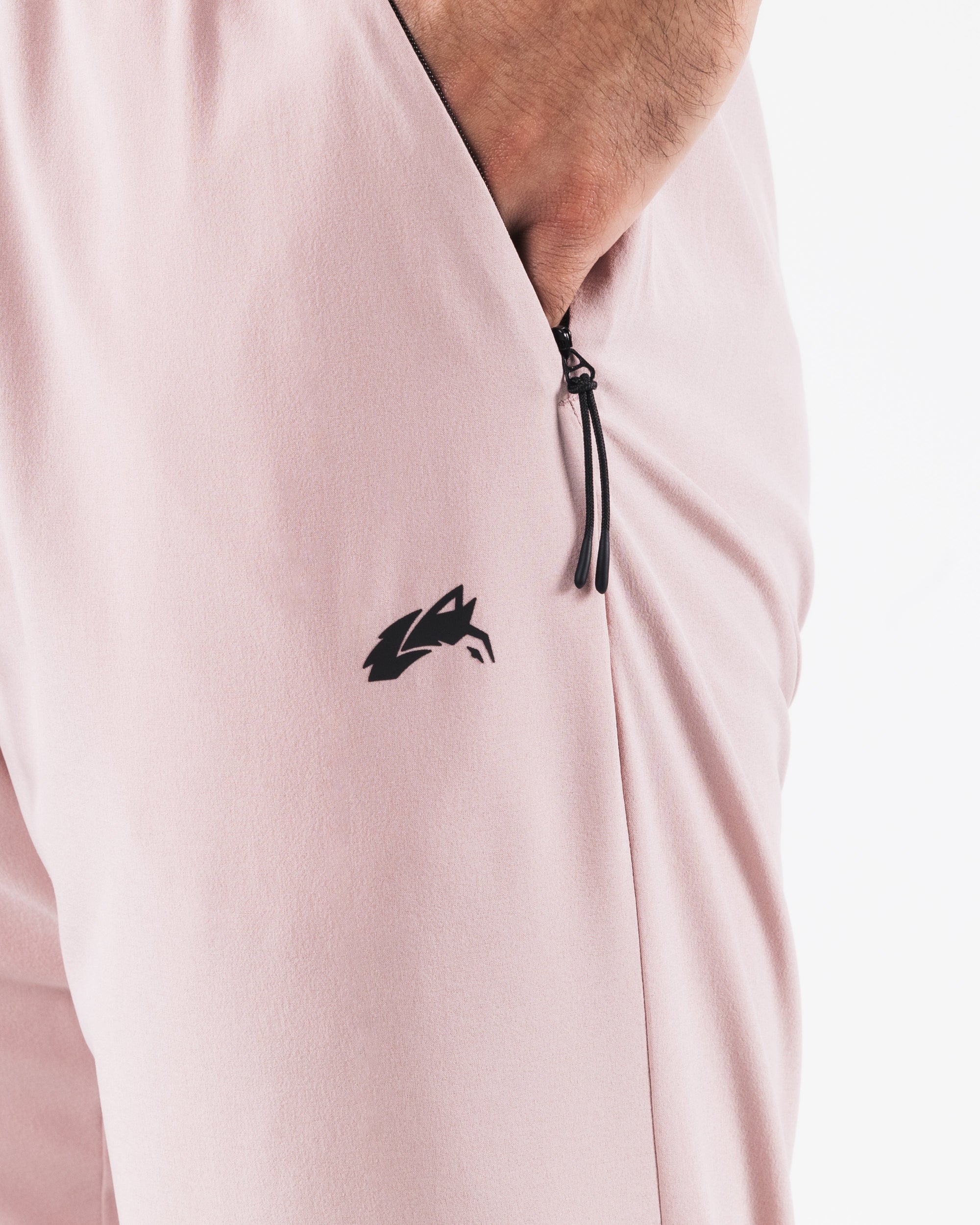 Alphalete Aero Bra Pink Size S, Men's Fashion, Activewear on Carousell